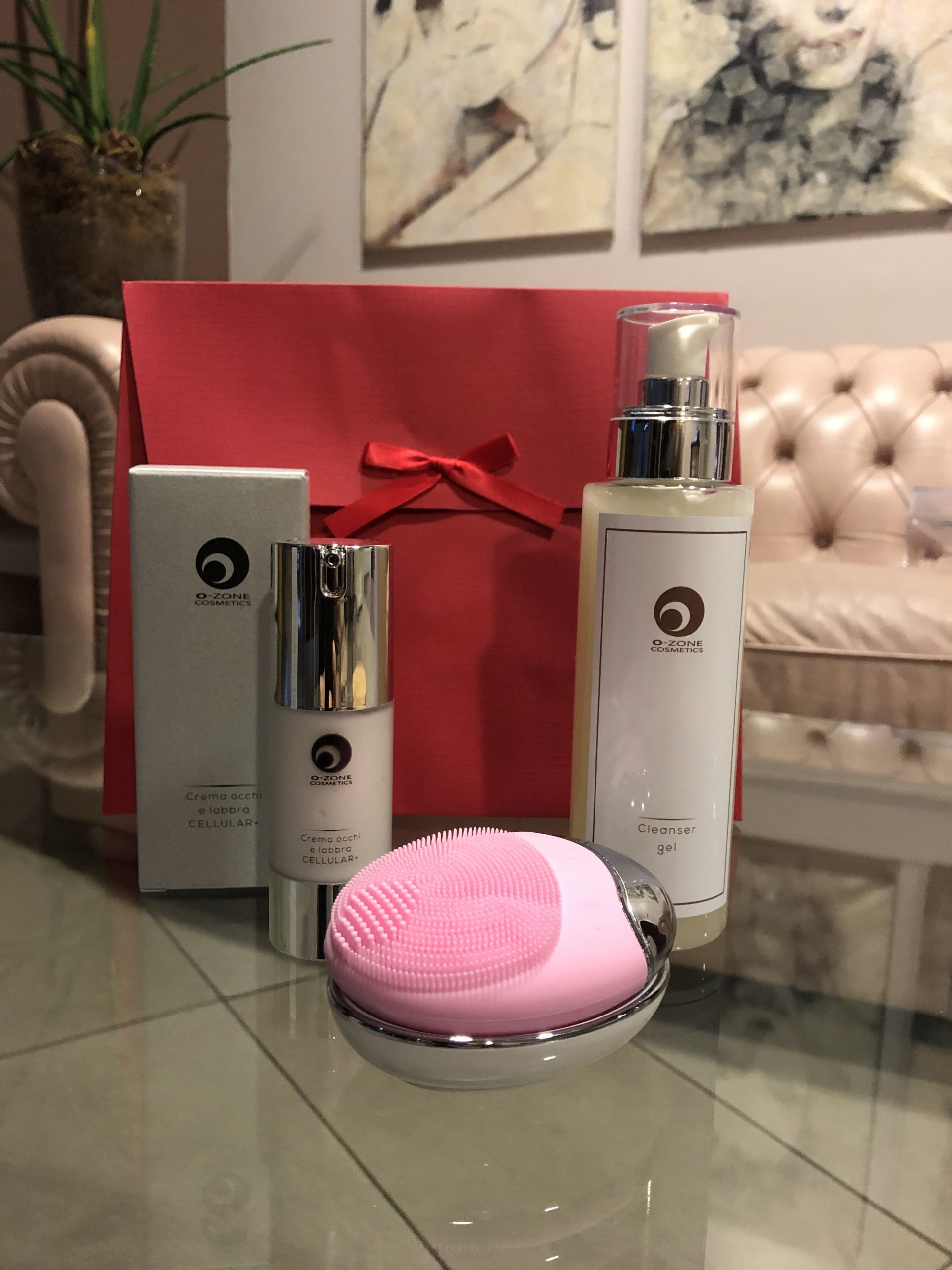 LOVE YOUR SKIN EYES ozone cosmetics